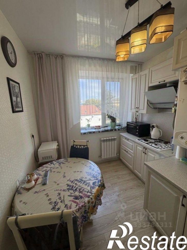 1-комн квартира улица Самбурова, 207,  д. 207
