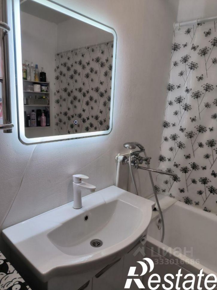 2-комн квартира улица Адмирала Пустошкина, 22 c11,  д. 22 c11