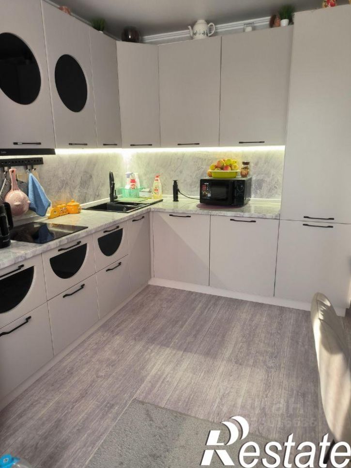 2-комн квартира улица Адмирала Пустошкина, 22 c11,  д. 22 c11
