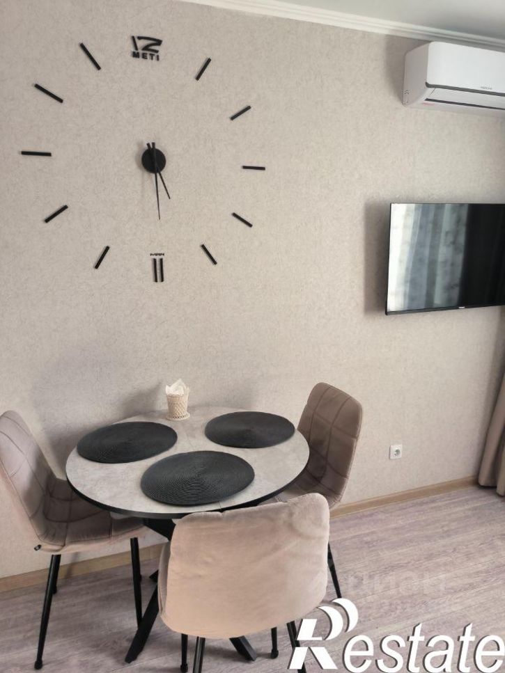 2-комн квартира улица Адмирала Пустошкина, 22 c11,  д. 22 c11