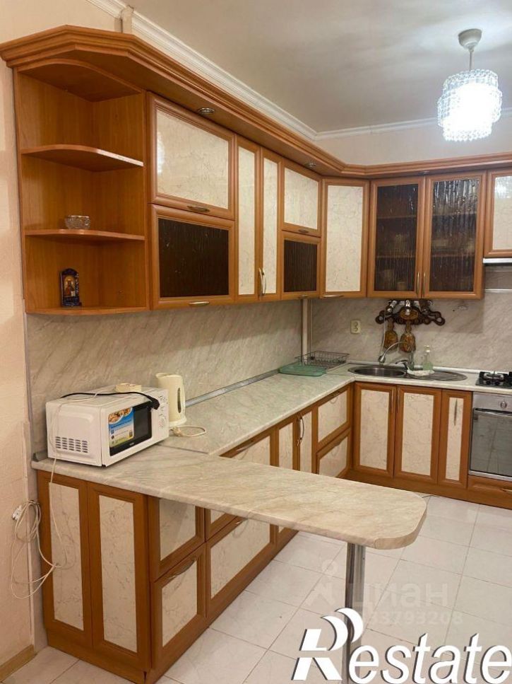 2-комн квартира улица Толстого, 50,  д. 50
