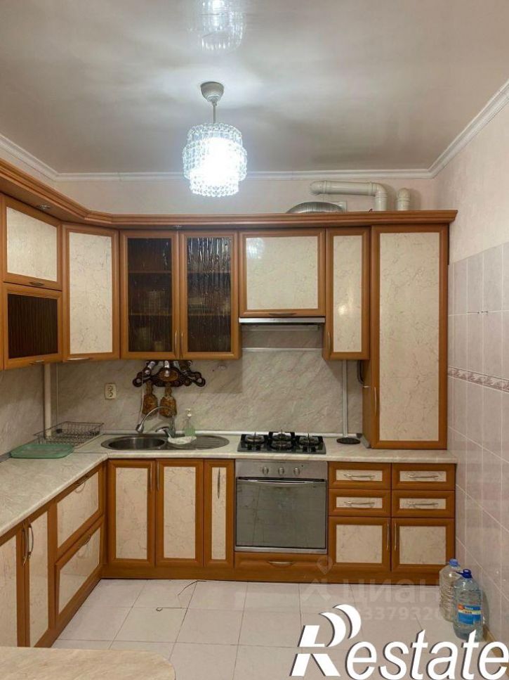 2-комн квартира улица Толстого, 50,  д. 50