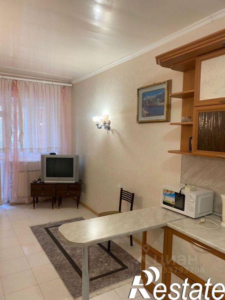 2-комн квартира улица Толстого, 50,  д. 50