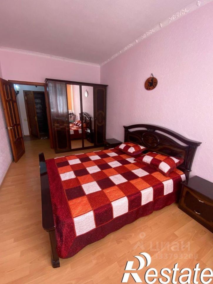 2-комн квартира улица Толстого, 50,  д. 50