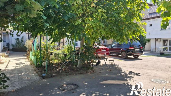 2-комн квартира Новороссийская улица, 13,  д. 13