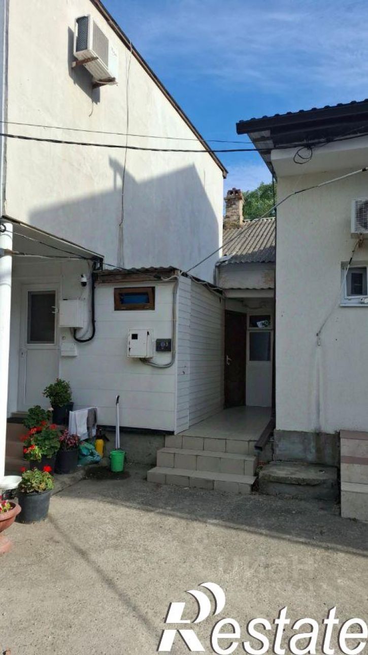 2-комн квартира Новороссийская улица, 13,  д. 13