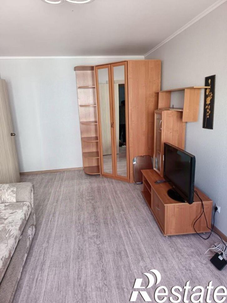 1-комн квартира улица Адмирала Пустошкина, 22 с3,  д. 22 с3