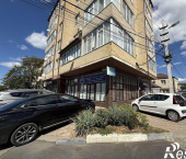 офис 93 кв м, этаж 1/1 Анапа