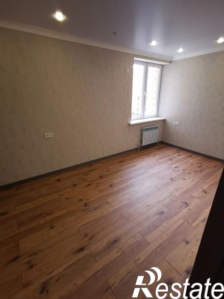 3-комн квартира улица Ленина, 180Ак2