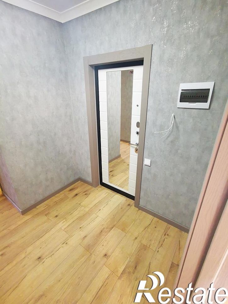3-комн квартира улица Ленина, 180Ак2