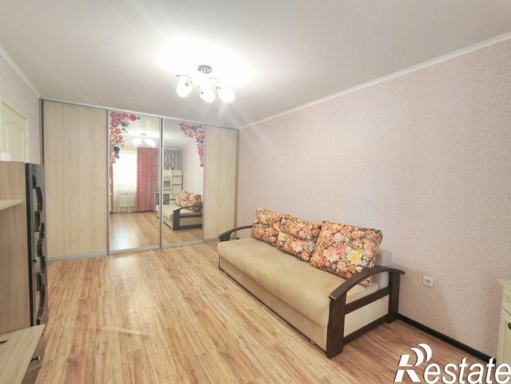 1-комн квартира улица Адмирала Пустошкина, 10