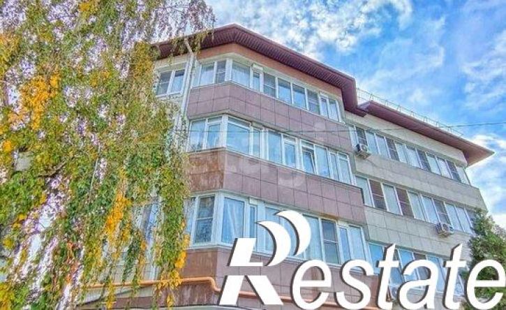2-комн квартира Ленинградская улица, 76,  д. 76