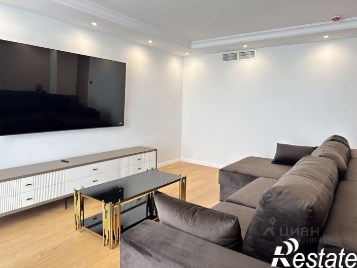 2-комн квартира улица Толстого, 27,  д. 27