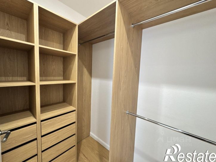 2-комн квартира улица Толстого, 27,  д. 27