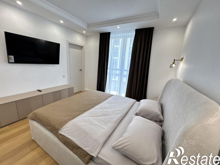 2-комн квартира улица Толстого, 27,  д. 27