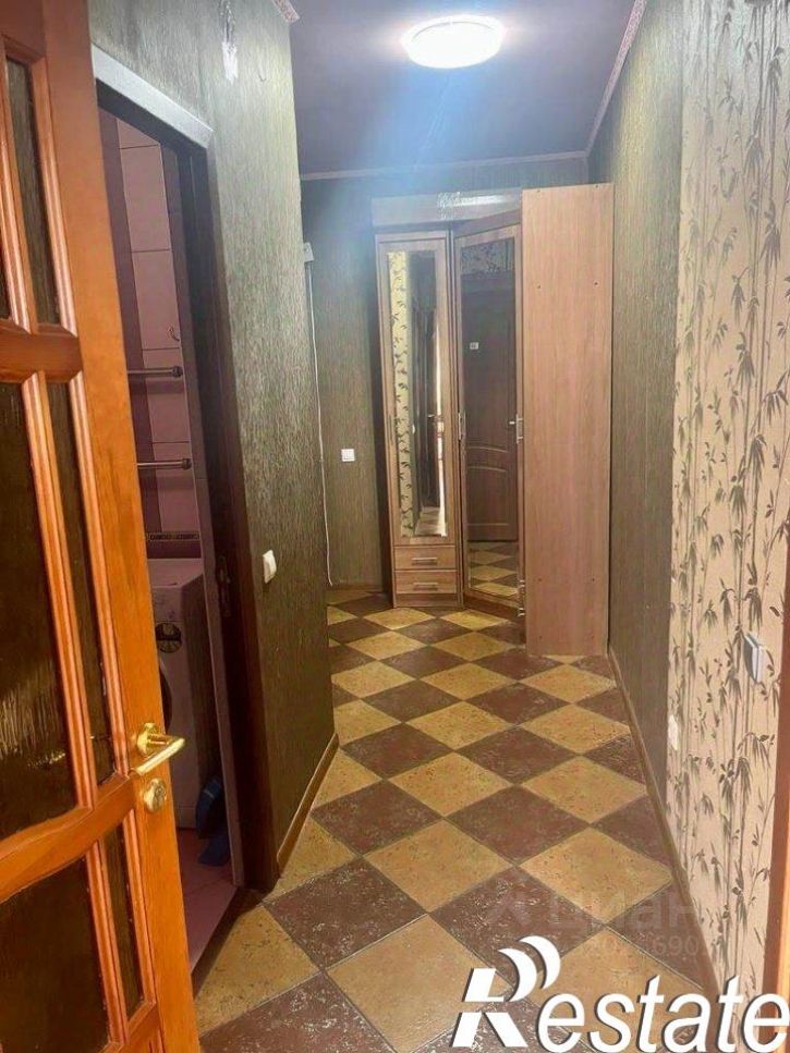 1-комн квартира улица Крылова, 17/1,  д. 17/1