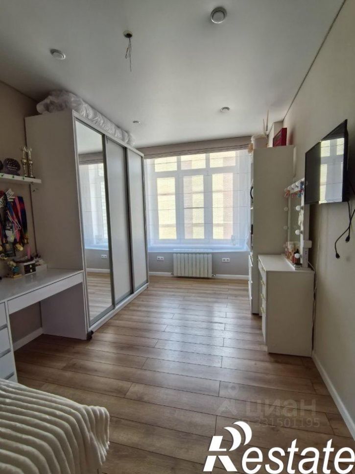 3-комн квартира улица Ленина, 180А к3,  д. 180А к3