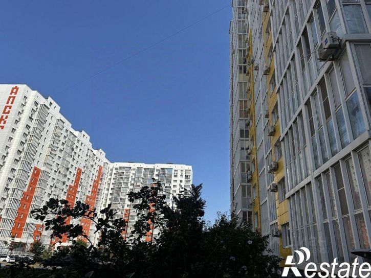 2-комн квартира улица Адмирала Пустошкина, 22 с6,  д. 22 с6