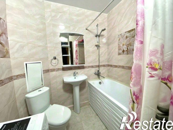 1-комн квартира Лазурная улица, 10 к1,  д. 10 к1