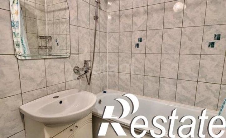 2-комн квартира улица Толстого, 59,  д. 59