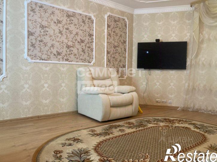 2-комн квартира улица Самбурова, 239,  д. 239