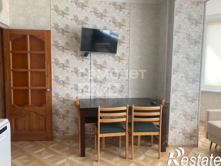 2-комн квартира улица Самбурова, 239,  д. 239