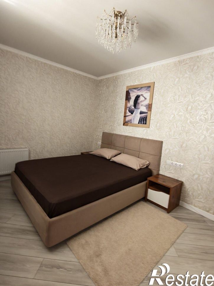 2-комн квартира улица Кирова, 84