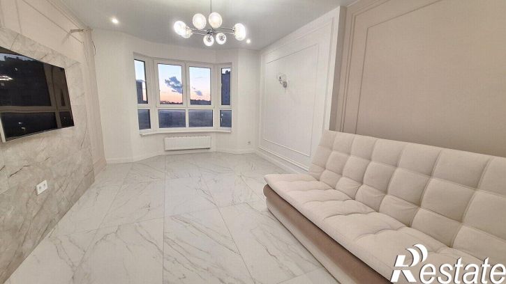 2-комн квартира улица Крылова, 13к3