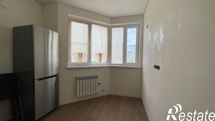 2-комн квартира улица Крылова, 23к2
