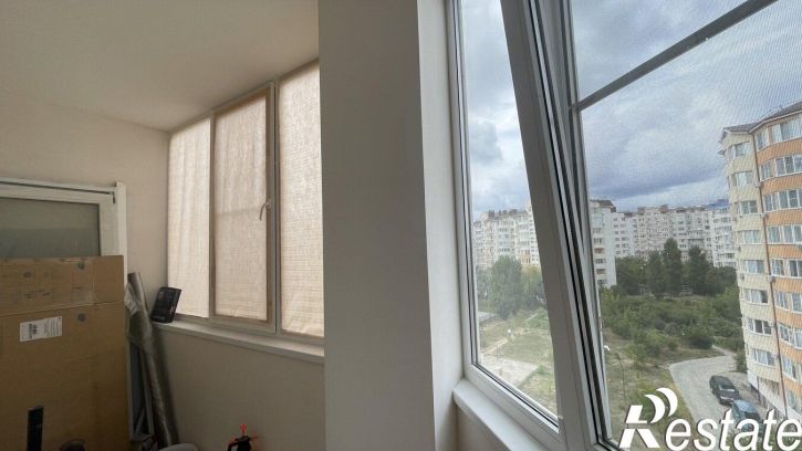 2-комн квартира улица Крылова, 23к2