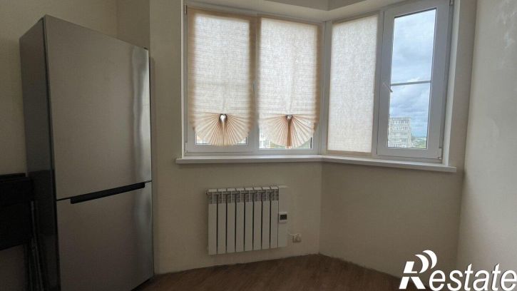 2-комн квартира улица Крылова, 23к2