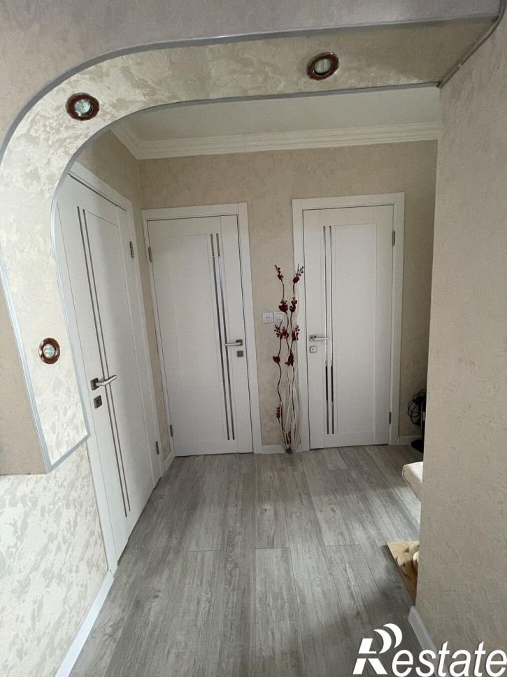 3-комн квартира Стахановская улица, 13