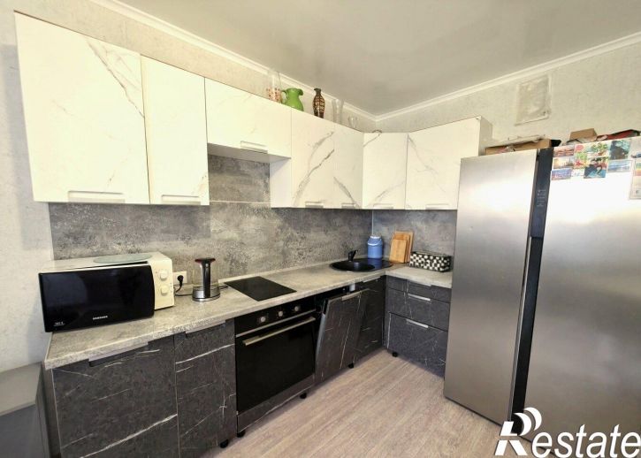 2-комн квартира улица Адмирала Пустошкина, 22с1