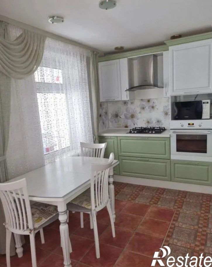3-комн квартира Стахановская улица, 13