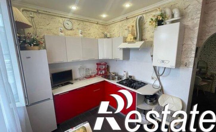 2-комн квартира Ленинградская улица, 81,  д. 81