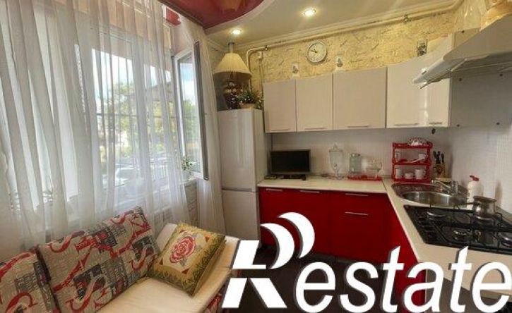 2-комн квартира Ленинградская улица, 81,  д. 81