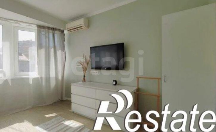 2-комн квартира Лазурная улица, 18,  д. 18