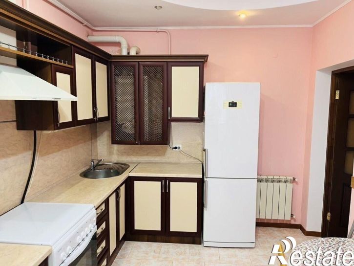1-комн квартира Коралловый проезд, 13