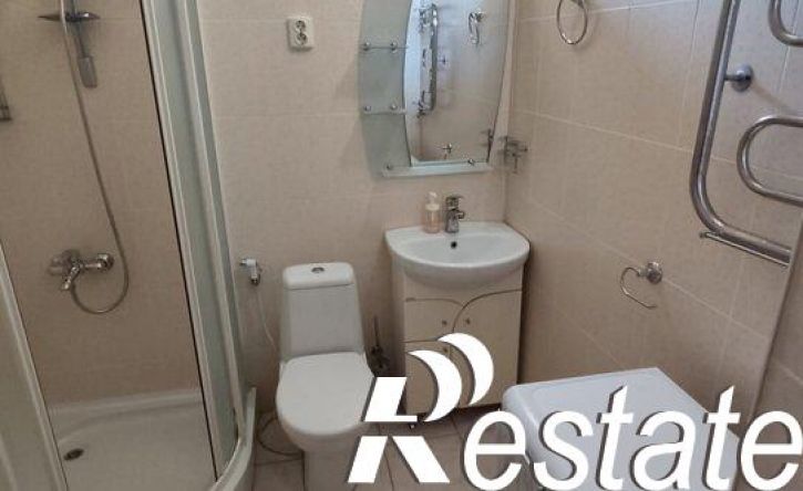 3-комн квартира улица Толстого, 50,  д. 50