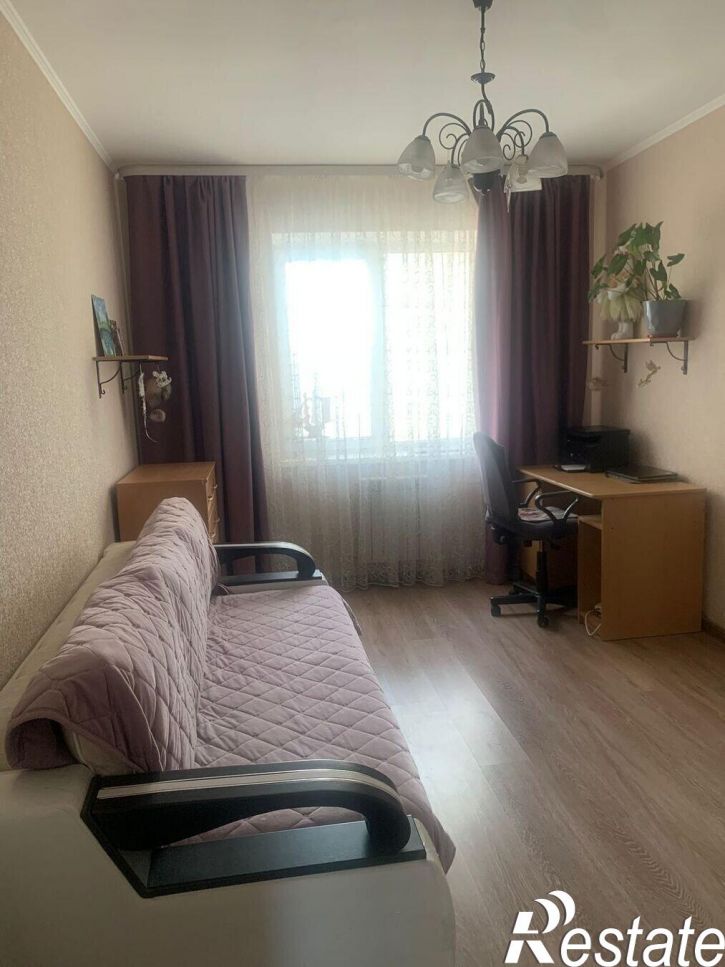 3-комн квартира улица Краснозелёных, 12Б