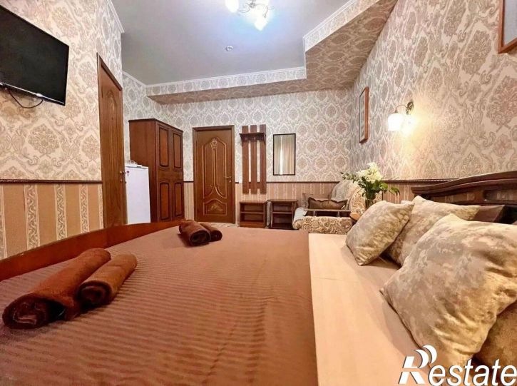 Студия улица Самбурова, 38