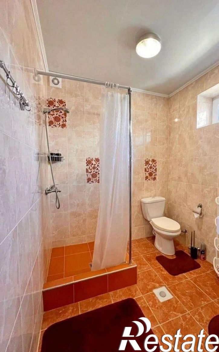 Студия улица Самбурова, 38