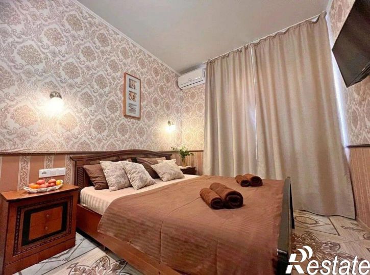 Студия улица Самбурова, 38