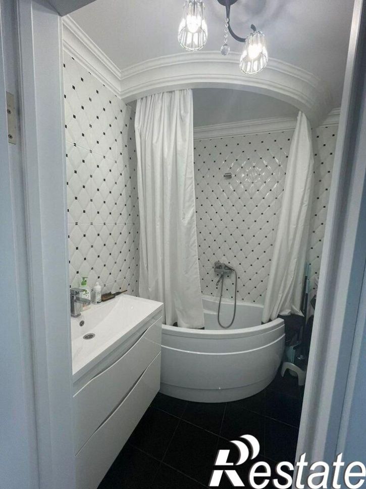 2-комн квартира улица Лермонтова, 118А