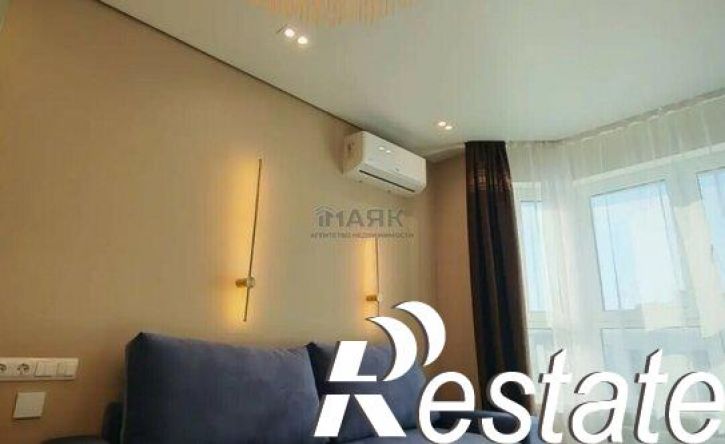 2-комн квартира улица Крылова, 13 к2,  д. 13 к2