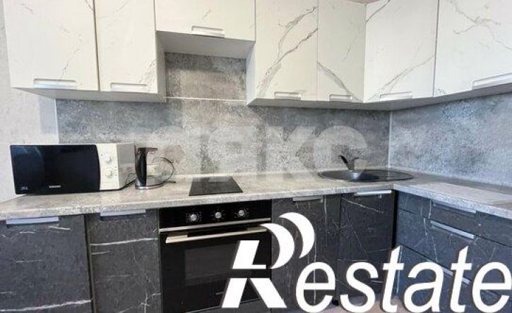 2-комн квартира улица Адмирала Пустошкина, 22 с1,  д. 22 с1