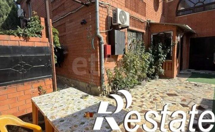 1-комн квартира улица Самбурова, 24,  д. 24