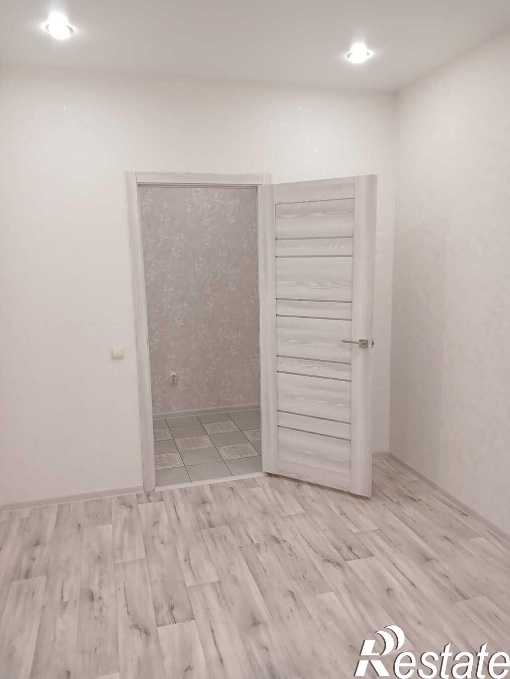 Купить квартиру за 8 000 000 рублей на улица Омелькова, 93