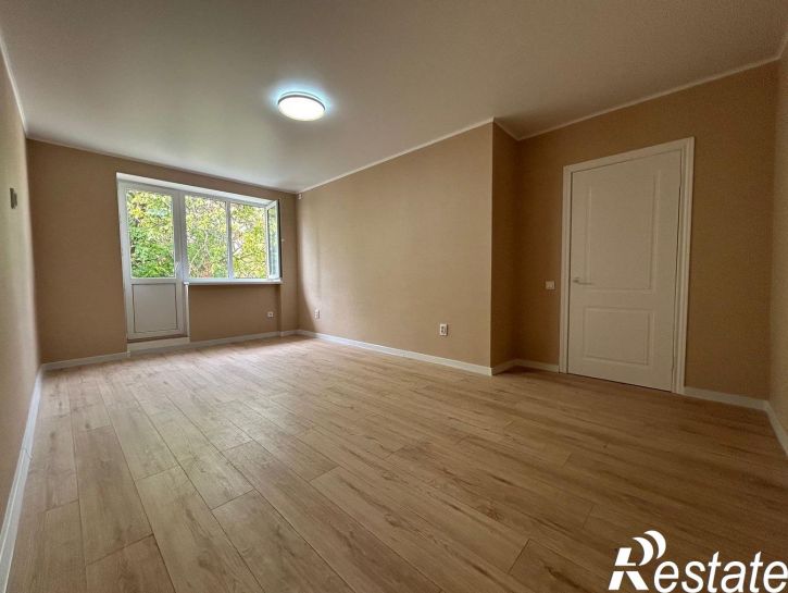 2-комн квартира улица Толстого, 60