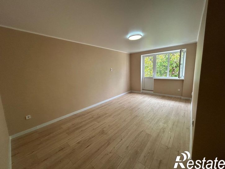 2-комн квартира улица Толстого, 60